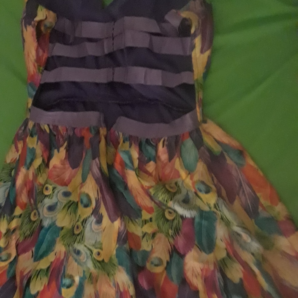 Dress - Picture 4 of 4